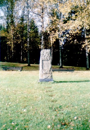 Bautaen over Olav Bjrndalen og Trygve Hansen - 3. 
Monument to Olav Bjrndalen and Trygve Hansen - 3